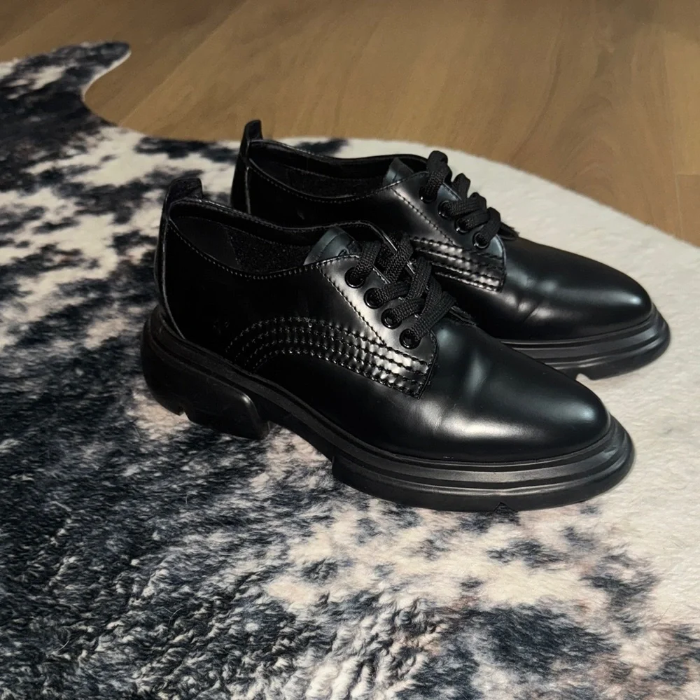 Emporio Armani Sleek Lug Sole Oxford Shoes - Picture 6 of 8